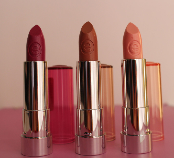 Essence sheer & Shine lipstick